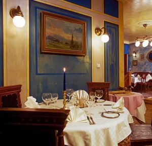 Interiør fra restauranten U Modre Kachnicky, Praha