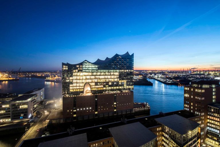 Elbphilharmonie på natten