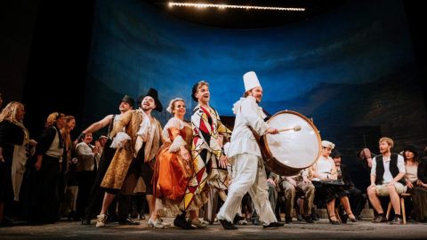 operatur-praha-pagliacci Scenebilde fra Pagliacci, Praha, Statsoperaen.